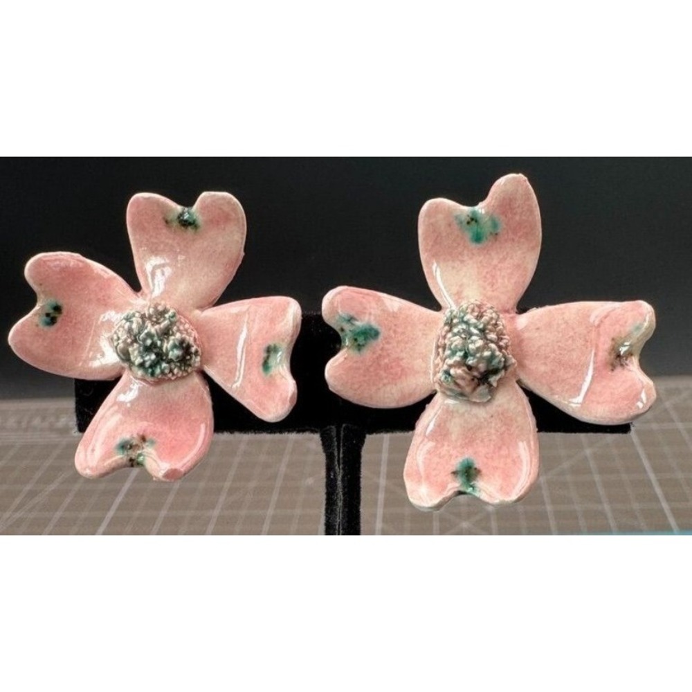 Vintage Dogwood Flower Earrings Pink Enamel Screw Back Ceramic 1 3/8"